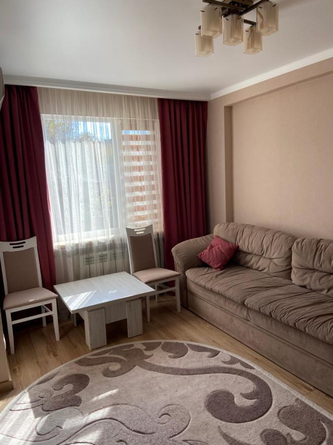 Studio apartment Izmajil Exteriör bild